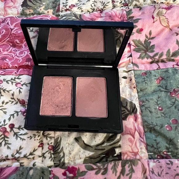 NARS eyeshadow Duo - Picture 2 of 3
